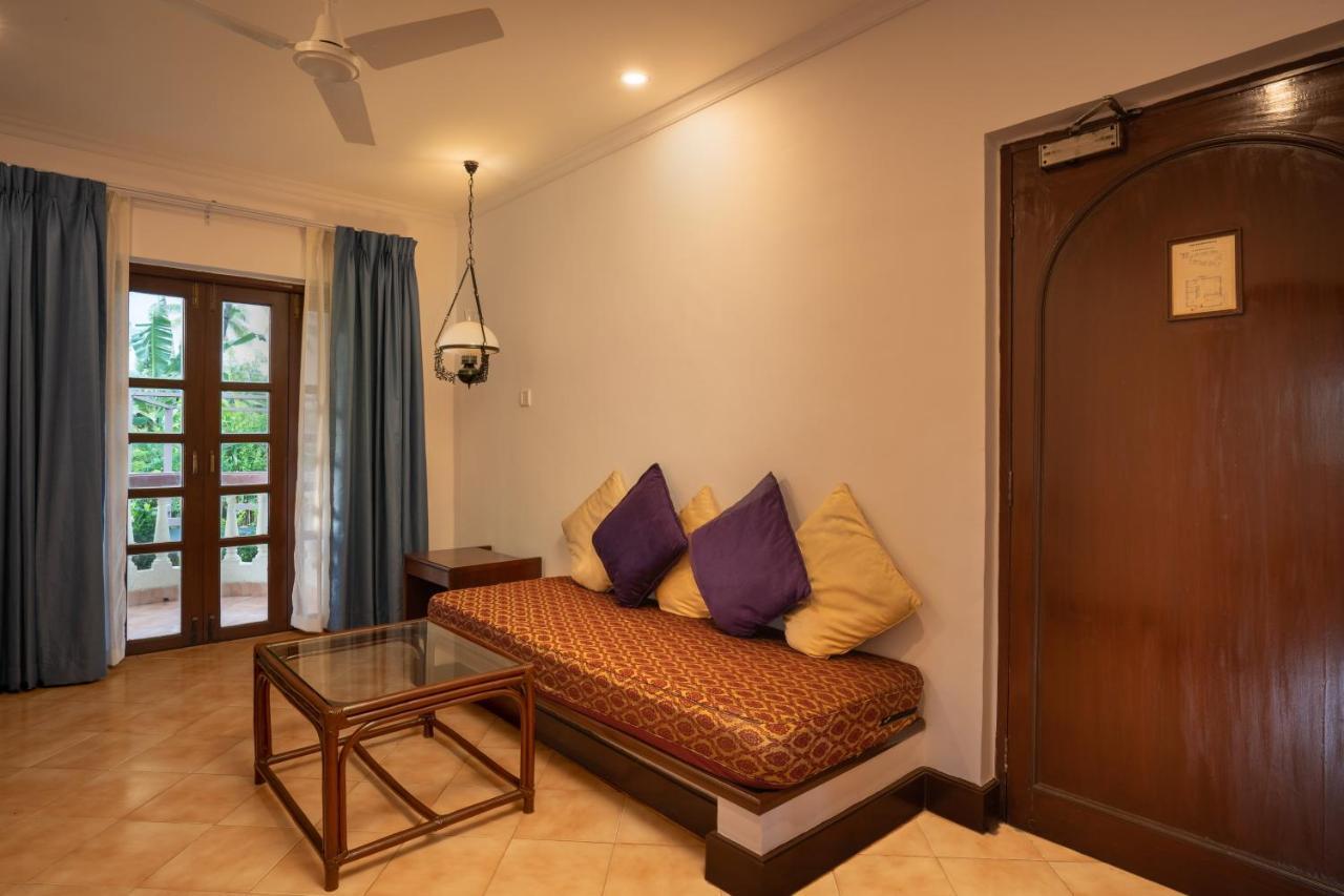 Coconut Grove Beach Resort Colva Ngoại thất bức ảnh