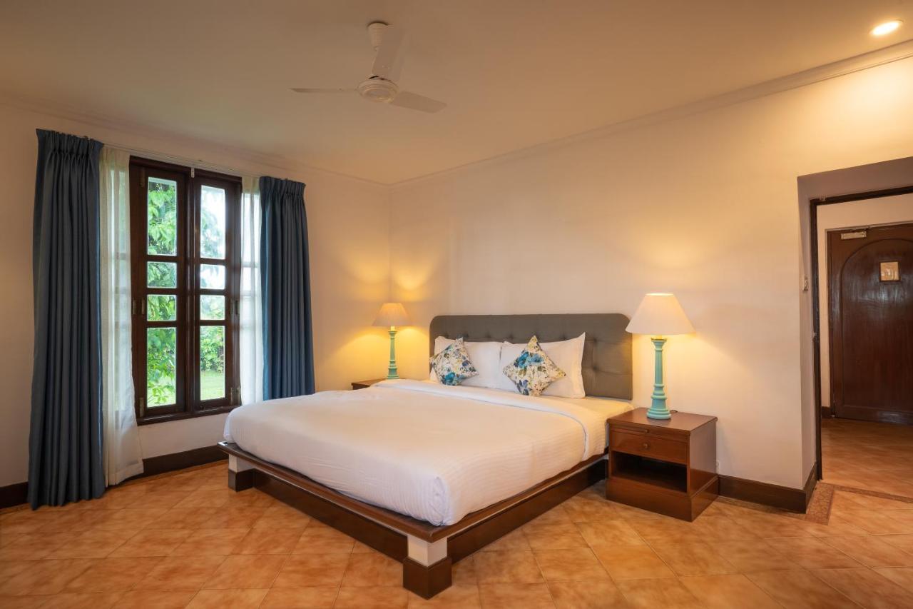Coconut Grove Beach Resort Colva Ngoại thất bức ảnh
