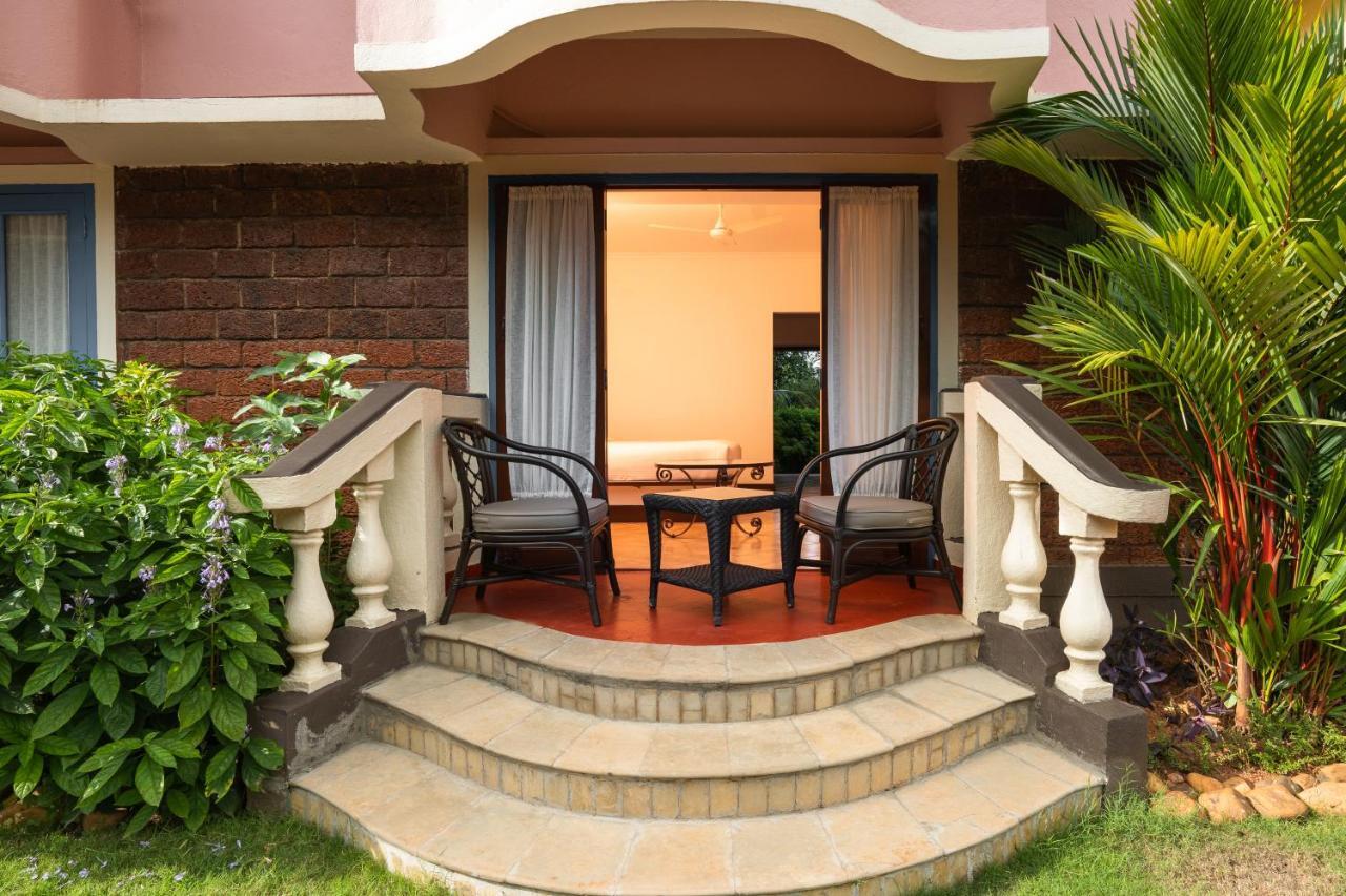 Coconut Grove Beach Resort Colva Ngoại thất bức ảnh